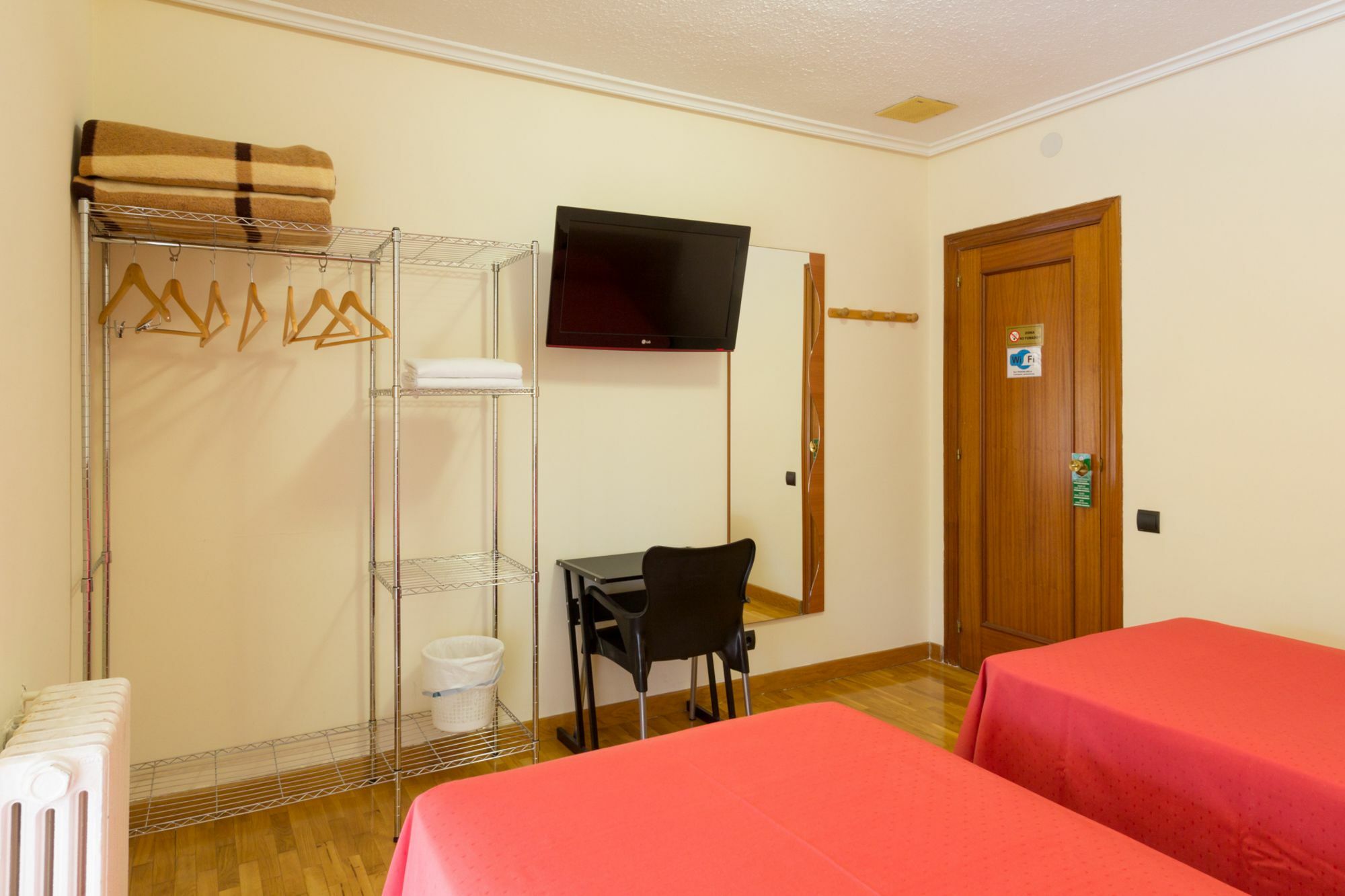 Pension La Rioja Логроньйо Екстер'єр фото